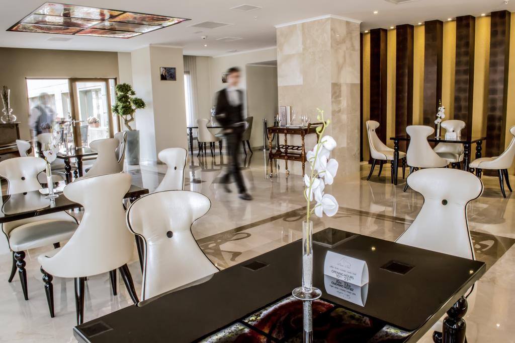 Premier Palace Spa Hotel Bucarest Exterior foto The lobby
